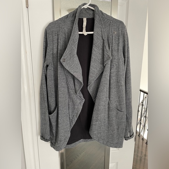 Lululemon sweater - Picture 1 of 2